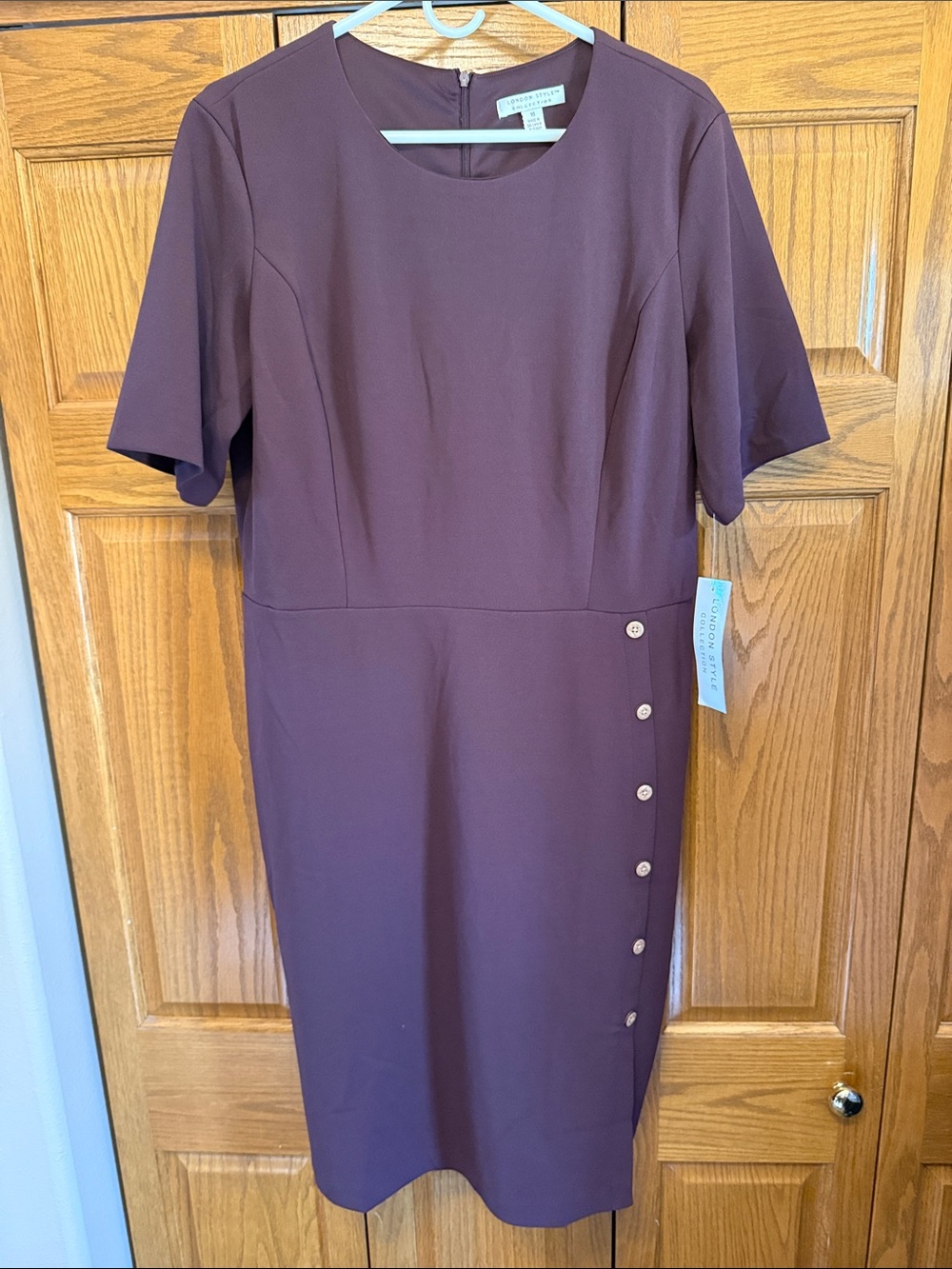 London Style Brown Short-Sleeve Midi Sheath Dress with Side Buttons-Size 16. NWT